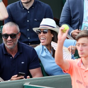 Amel Bent et son mari Patrick Antonelli dans les tribunes des internationaux de tennis de Roland Garros à Paris, France, le 3 juin 2018. © Dominique Jacovides - Cyril Moreau/Bestimage