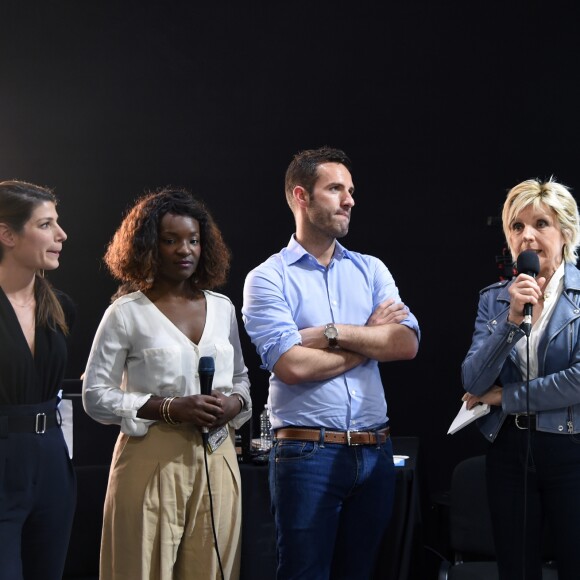 Chloé Nabédian (France 2), Cécile Djunga (TV5 Monde), Marc Hay (BFMTV) et Evelyne Dhéliat (TF1) - 15éme Forum international de la météo et du climat parainné par Y. Arthus-Bertrand à Paris le 3 juin 2018. © Giancarlo Gorassini/Bestimage