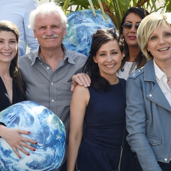 Chloé Nabédian, Yann Arthus-Bertrand, Marlène Duret et Evelyne Dhéliat - 15éme Forum international de la météo et du climat parainné par Y. Arthus-Bertrand à Paris le 3 juin 2018. © Giancarlo Gorassini/Bestimage