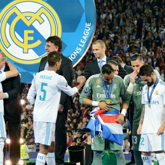 Zinedine Zidane et l'équipe du Real Madrid - Le Real Madrid remporte la Ligue des Champions face au FC Liverpool à Kiev le 26 mai 2018.