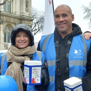 Christian Rauth, Valérie Trierweiler, Romain Magellan, Maïtena Biraben lors du lancement de la campagne du Secours Populaire "Don'Actions" sur le parvis de l'hôtel de ville de Paris le 20 janvier 2018. © Giancarlo Gorassini / Bestimage