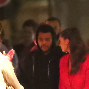 Exclusif - Bella Hadid et son compagnon The Weeknd sont allés dîner au restaurant "The Bistrologist" dans le quartier des Champs-Elysées avec des amis à Paris, le 1er juin 2018. Après sa séance de sport, The Weeknd est rentré à l'hôtel pour rejoindre Bella Hadid. Ils sont sortis dîner avec leurs amis (dont Fanny Bourdette-Donon) et ont quitté le restaurant à 3h45.