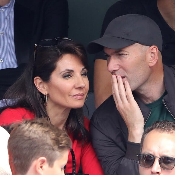 Zinédine Zidane et sa femme Véronique dans les tribunes des Internationaux de France de Tennis de Roland Garros à Paris, le 10 juin 2018. © Dominique Jacovides - Cyril Moreau/Bestimage