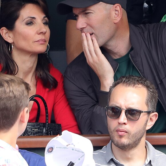 Zinédine Zidane et sa femme Véronique dans les tribunes des Internationaux de France de Tennis de Roland Garros à Paris, le 10 juin 2018. © Dominique Jacovides - Cyril Moreau/Bestimage