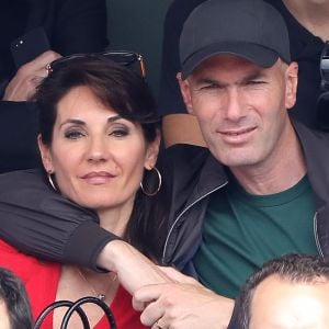 Zinédine Zidane et sa femme Véronique dans les tribunes des Internationaux de France de Tennis de Roland Garros à Paris, le 10 juin 2018. © Dominique Jacovides - Cyril Moreau/Bestimage