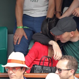 Zinédine Zidane et sa femme Véronique dans les tribunes des Internationaux de France de Tennis de Roland Garros à Paris, le 10 juin 2018. © Dominique Jacovides - Cyril Moreau/Bestimage