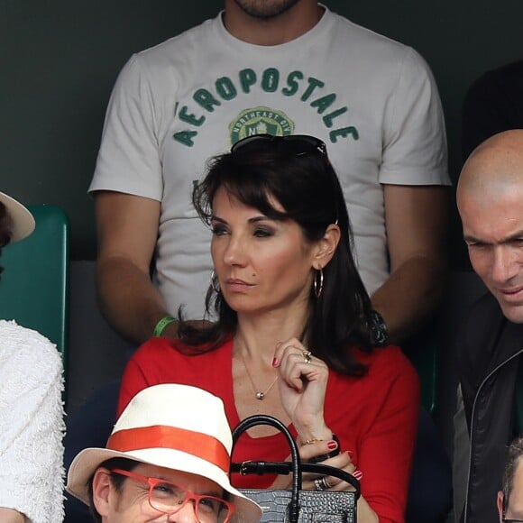 Zinédine Zidane et sa femme Véronique dans les tribunes des Internationaux de France de Tennis de Roland Garros à Paris, le 10 juin 2018. © Dominique Jacovides - Cyril Moreau/Bestimage