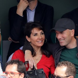 Zinédine Zidane et sa femme Véronique dans les tribunes des Internationaux de France de Tennis de Roland Garros à Paris, le 10 juin 2018. © Dominique Jacovides - Cyril Moreau/Bestimage