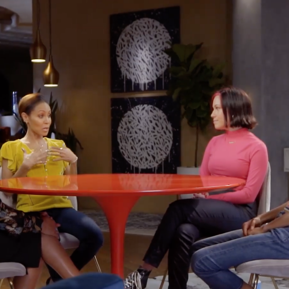 Jada Pinkett Smith, sa mère Adrienne Banfield-Norris, sa fille Willow Smith et l'amie de cette dernière Telana Lynum dans l'émission "Red Table Talk" diffusée sur Facebook. Juin 2018.