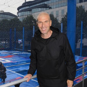 Zinédine Zidane - À l'occasion du 20ème anniversaire de la victoire des Bleus en Coupe du monde, l'ex-entraîneur du Real Madrid inaugure un terrain pour les jeunes à côté du Stade de France le "playground ZZ 10", à Saint-Denis, le 11 juin 2018. © Bestimage