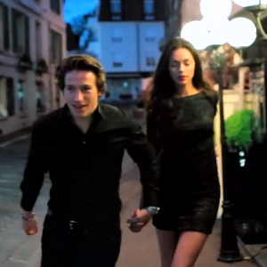 Mickaël Vendetta dans son clip "I want to be yours", révélé le 11 juin 2013.