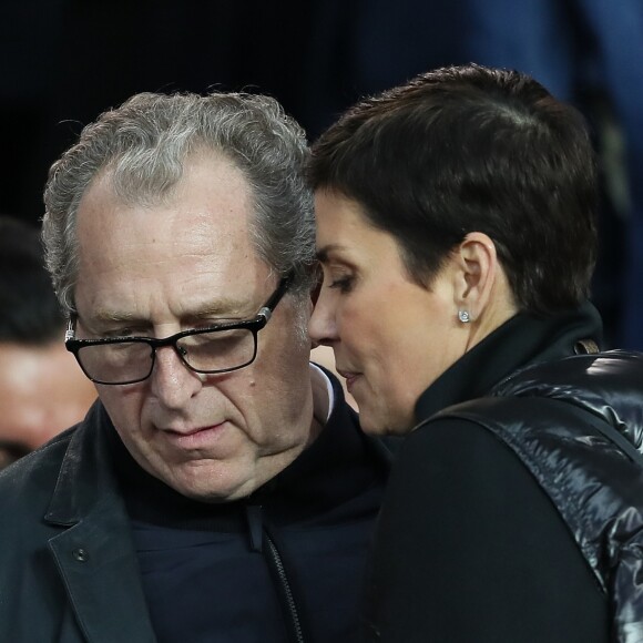 Cristina Cordula et son mari Frédéric Cassin dans les tribunes du match de football de Ligue 1 PSG - Monaco au Parc des Princes à Paris, le 15 avril 2018.