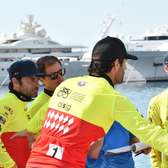 La princesse Charlene de Monaco et son co-équipier Mark Weber lors du Water Bike Challenge, au profit de la Fondation princesse Charlene de Monaco au départ du Yacht Club de Monaco le 17 juin 2018. © Bruno Bebert / Bestimage