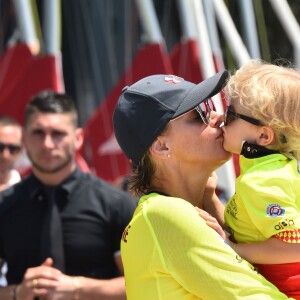 La princesse Charlene de Monaco, le prince Jacques lors du Water Bike Challenge, au profit de la Fondation princesse Charlene de Monaco au départ du Yacht Club de Monaco le 17 juin 2018. © Bruno Bebert / Bestimage