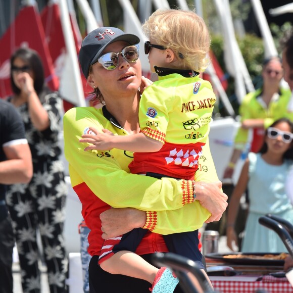 La princesse Charlene de Monaco, le prince Jacques lors du Water Bike Challenge, au profit de la Fondation princesse Charlene de Monaco au départ du Yacht Club de Monaco le 17 juin 2018. © Bruno Bebert / Bestimage