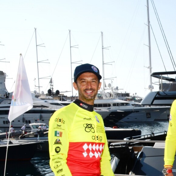 Pierre Frolla, Pierre Casiraghi lors du Water Bike Challenge, au profit de la Fondation princesse Charlene de Monaco au départ du Yacht Club de Monaco le 17 juin 2018. © Bruno Bebert / Bestimage