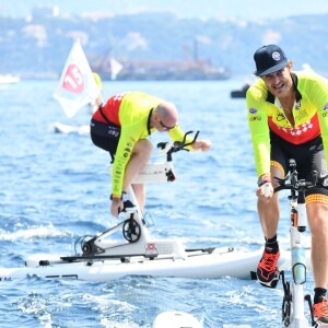 Pierre Casiraghi lors du Water Bike Challenge, au profit de la Fondation princesse Charlene de Monaco au départ du Yacht Club de Monaco le 17 juin 2018. © Bruno Bebert / Bestimage