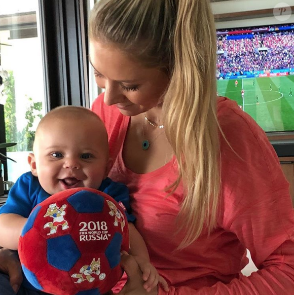 Anna Kournikova et l'un de ses bébés - Instagram, 16 juin 2018