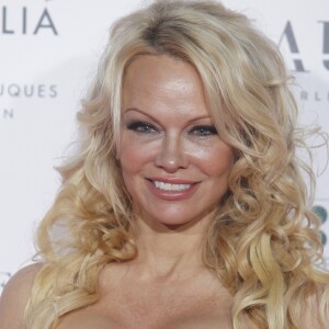 Pamela Anderson à la soirée Global Gift au musée Thyssen à Madrid en Espagne, le 22 mars 2018