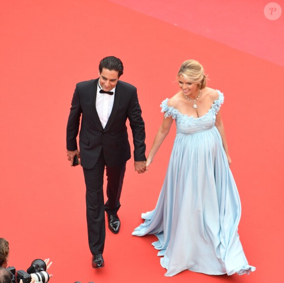 Sylvie Tellier (enceinte) et son mari Laurent lors de la montée des marches du film " Plaire, aimer et courir vite " lors du 71ème Festival International du Film de Cannes. Le 10 mai 2018 © Borde-Jacovides-Moreau/Bestimage