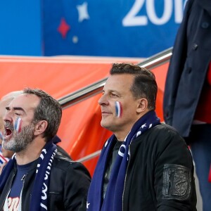 Nagui, sa femme Mélanie Page, Leïla Kaddour-Boudadi, Bruno Solo, Jean Roch lors du match de coupe du monde opposant la France au Pérou au stade Ekaterinburg à Yekaterinburg, Russie, le 21 juin 2018. La France a gagné 1-0. © Cyril Moreau/Bestimage