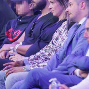 Maxim Nucci (Yodelice) et sa compagne enceinte Isabelle Ithurburu - Maxim Nucci (Yodelice) et sa compagne enceinte Isabelle Ithurburu assistent au match de boxe de Tony Yoka au palais des sports de Paris, le 23 juin 2018 © Veeren-CVS/Bestimage