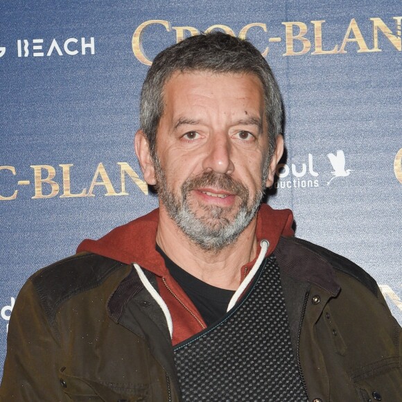 Michel Cymes (bras en écharpe) - People à l'avant-première du film "Croc-Blanc" au cinéma Gaumont Opéra à Paris. Le 25 mars 2018 © Coadic Guirec / Bestimage