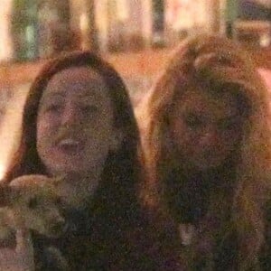 Exclusif - Kristen Stewart et sa compagne Stella Maxwell sont allées dîner avec des amis au Scout à Los Angeles. Le 26 juin 2018.