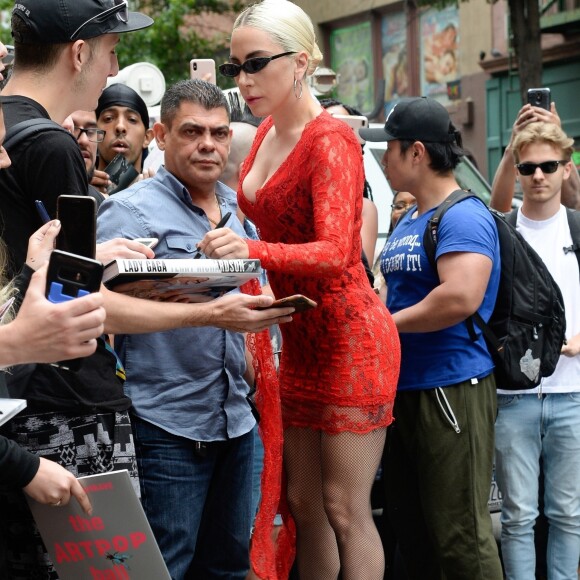 Lady Gaga arrive aux Electric Lady Studios à New York. Le 27 juin 2018.