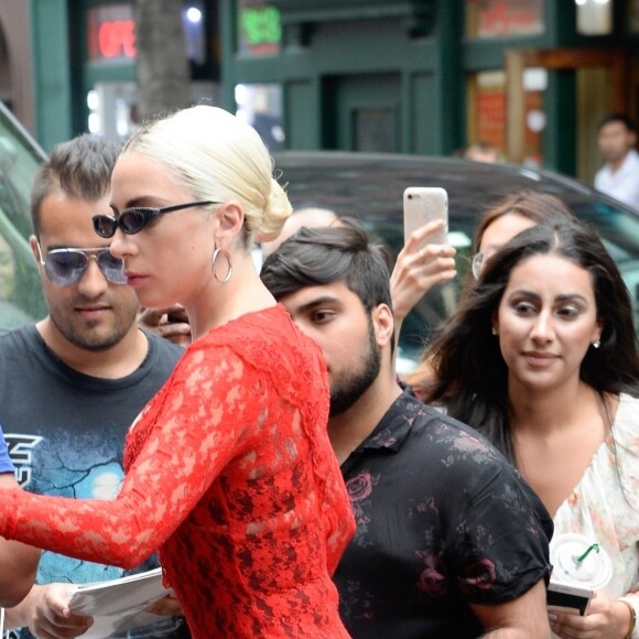Lady Gaga arrive aux Electric Lady Studios à New York. Le 27 juin 2018.