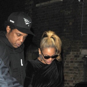 Beyonce et son mari Jay-Z à la sortie du "Arts Club" à Londres, le 21 juin 2018.