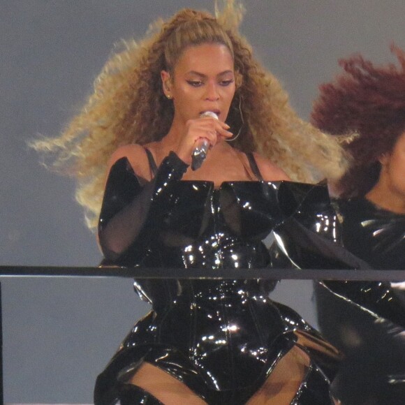 Beyonce et Jay Z en concert à Cardiff pour leur tournée "On the Run Tour II" le 6 juin 2018