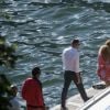 Beyonce et son mari Jay-Z se promènent à bord d'une voiture vintage cabriolet rouge lors de leurs vacances à Lake Como en Italie le 7 juillet 2018