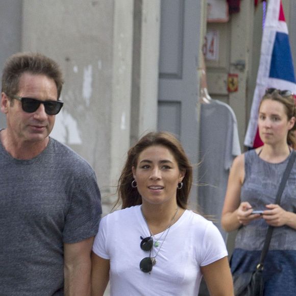 Exclusif - David Duchovny se promène avec sa compagne Monique Pendleberry à Montreal le 6 juillet 2018