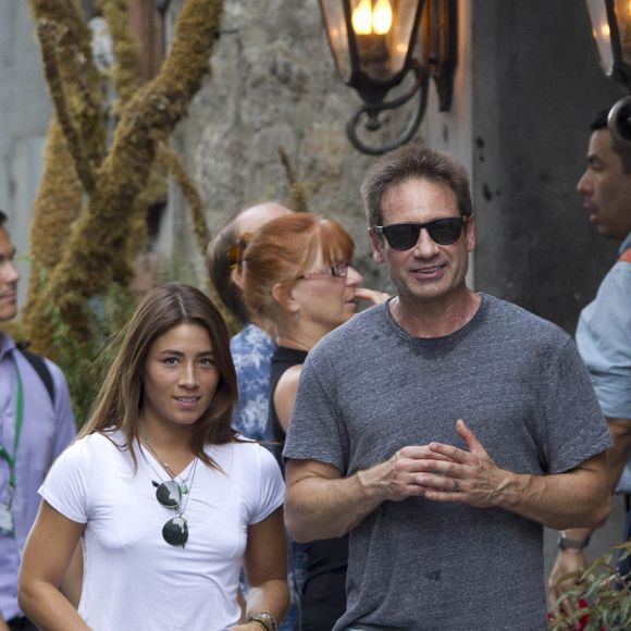 Exclusif - David Duchovny se promène avec sa compagne Monique Pendleberry à Montreal le 6 juillet 2018