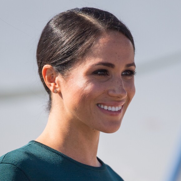 Le prince Harry, duc de Sussex et sa femme Meghan Markle, duchesse de Sussex arrivent à l'aéroport de Dublin, le 10 juillet 2018.