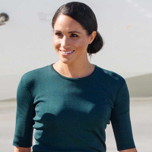 Le prince Harry, duc de Sussex et sa femme Meghan Markle, duchesse de Sussex arrivent à l'aéroport de Dublin, le 10 juillet 2018.