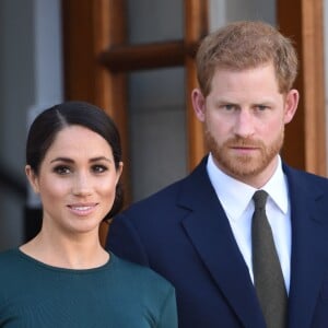 Le prince Harry, duc de Sussex, et sa femme Meghan Markle, duchesse de Sussex lors d'un entretien avec Leo Varadkar (Taoiseach) au "Government Buildings" lors de leur visite à Dublin, le 10 juillet 2018.