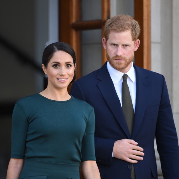 Le prince Harry, duc de Sussex, et sa femme Meghan Markle, duchesse de Sussex lors d'un entretien avec Leo Varadkar (Taoiseach) au "Government Buildings" lors de leur visite à Dublin, le 10 juillet 2018.
