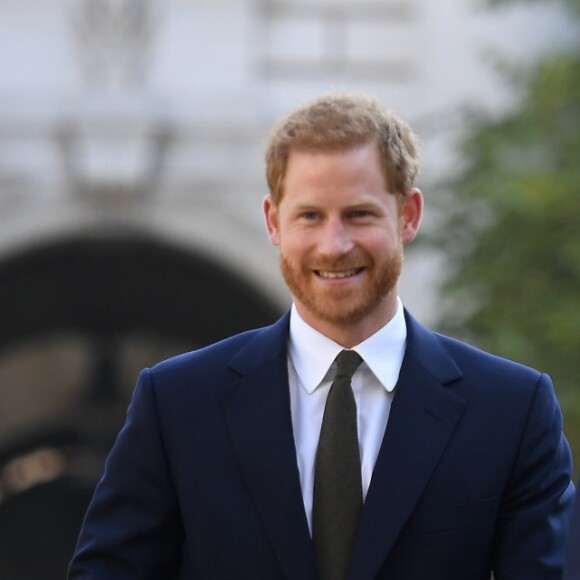 Le prince Harry, duc de Sussex, et sa femme Meghan Markle, duchesse de Sussex lors d'un entretien avec Leo Varadkar (Taoiseach) au "Government Buildings" lors de leur visite à Dublin, le 10 juillet 2018.