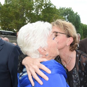 Line Renaud, Claude Chirac et son fils Martin Rey-Chirac - Soirée du 90e anniversaire de Line Renaud sur le bateau Potel & Chabot "Pavillon Seine" à Paris le 2 juillet 2018. © Coadic Guirec/Bestimage