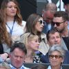 Justin Timberlake et sa femme Jessica Biel dans les tribunes du tournois de Wimbledon à Londres, le 10 juillet 2018.