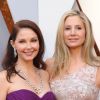 Mira Sorvino, Ashley Judd - Arrivées - 90ème cérémonie des Oscars 2018 au théâtre Dolby à Los Angeles, le 4 mars 2018.