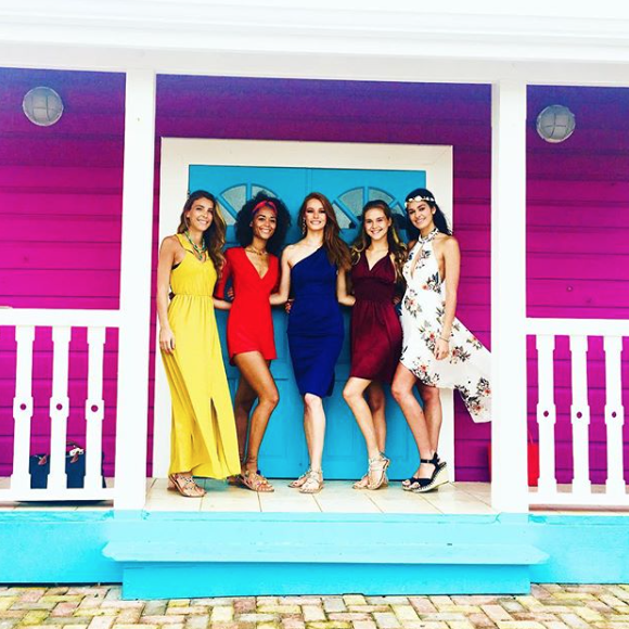 Eva Colas, Safiatou Guinot, Maëva Coucke, Cassandra Jullia et Lison di Martino à Saint-Martin (Saint-Barthélémy) le 11 juillet 2018.