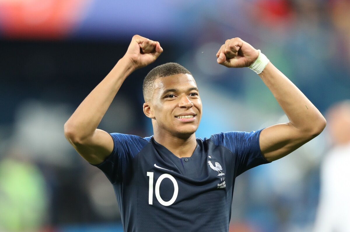 Photo : Kylian Mbappé - Joie De L'équipe De France Après Sa Victoire En ...