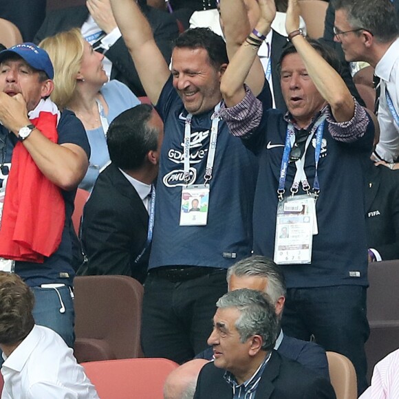 Dany Boon, Arthur, Gilles Pélisson - People au stade Loujniki lors de la finale de la Coupe du Monde de Football 2018 à Moscou, opposant la France à la Croatie à Moscou le 15 juillet 2018 .© Cyril Moreau/Bestimage