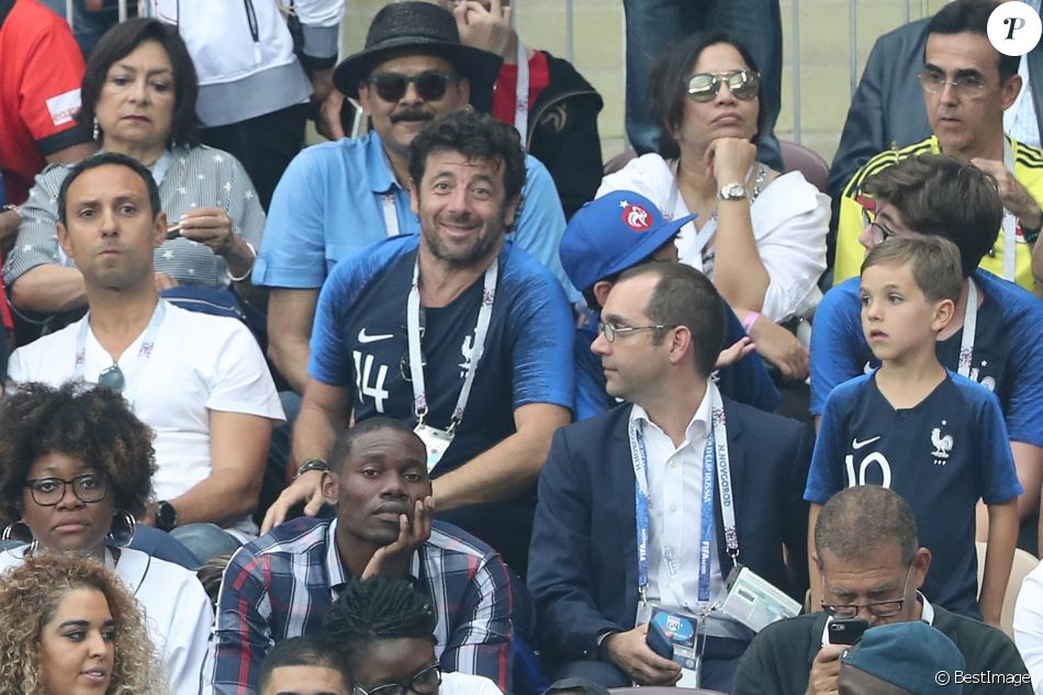 patrick bruel et ses fils people au stade loujniki lors de la finale de la coupe du monde de football 2018 a moscou opposant la france a la croatie a moscou purepeople