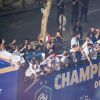 Descente des joueurs de l'équipe de France de football sur l'avenue des Champs-Elysées au lendemain de leur victoire de la Coupe du Monde 2018 en Russie. Le 16 juillet 2018
