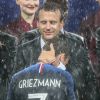 Emmanuel Macron et Antoine Griezmann - Finale de la Coupe du Monde de Football 2018 en Russie à Moscou, opposant la France à la Croatie (4-2). Le 15 juillet 2018 © Moreau-Perusseau / Bestimage