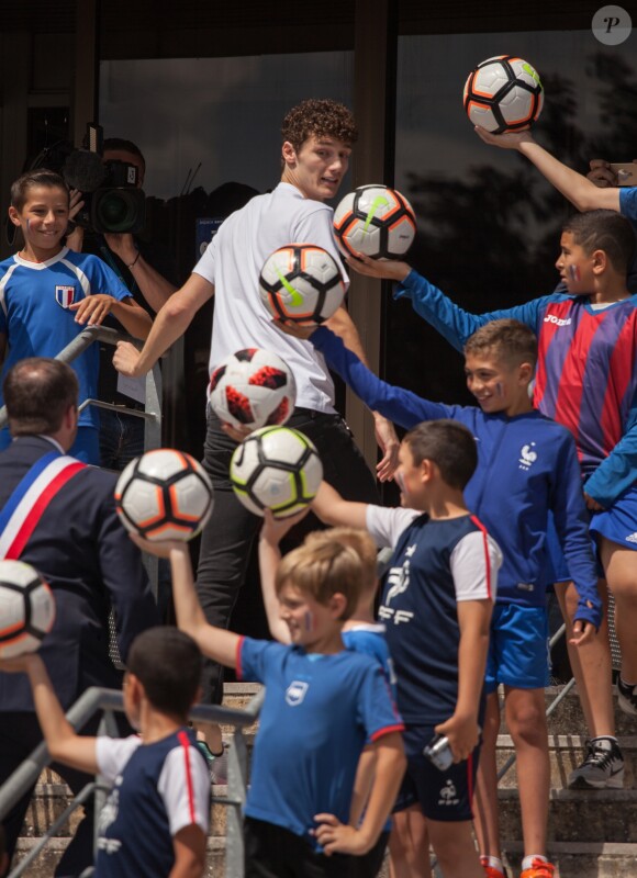 Benjamin Pavard - Le champion du monde 2018 de football Benjamin Pavard est de retour dans sa ville de Jeumont dans le Nord de la France le 18 juillet 2018. © BO/Bestimage